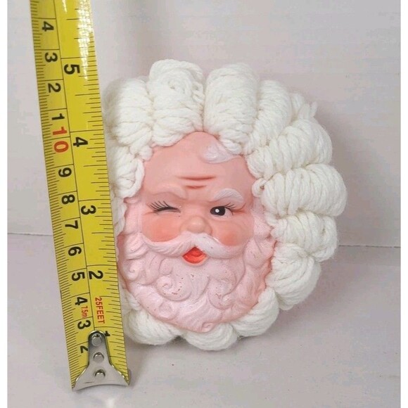 Vintage Handmade Crochet Winking Santa Claus Christmas Ornament Face - Picture 4 of 4